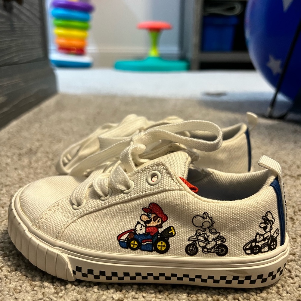 Zara boys super Mario shoes - size 24 - perfect condition